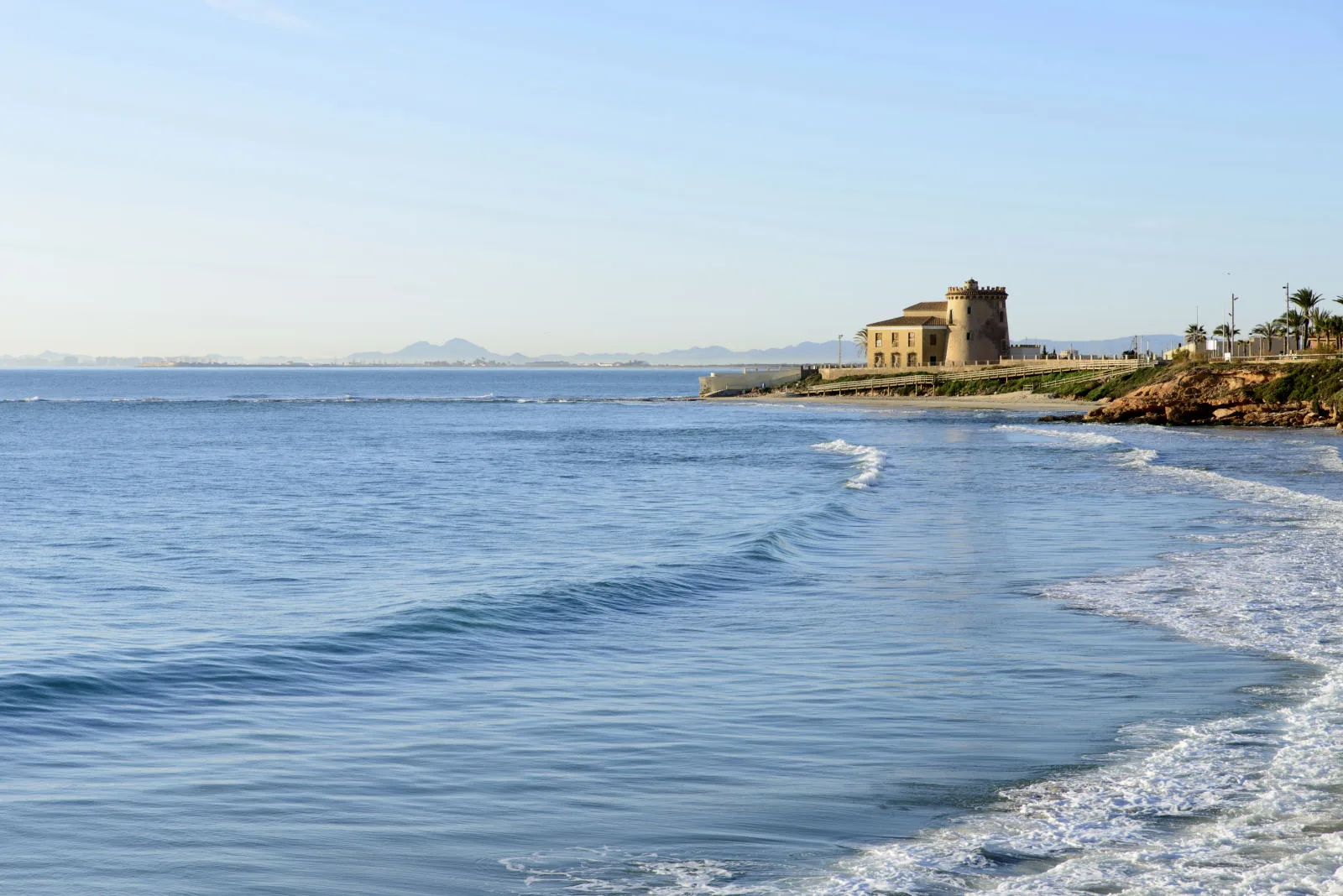 TORRE-DE-LA-HORADADA-007 Zonas típicas del pilar de la horadada