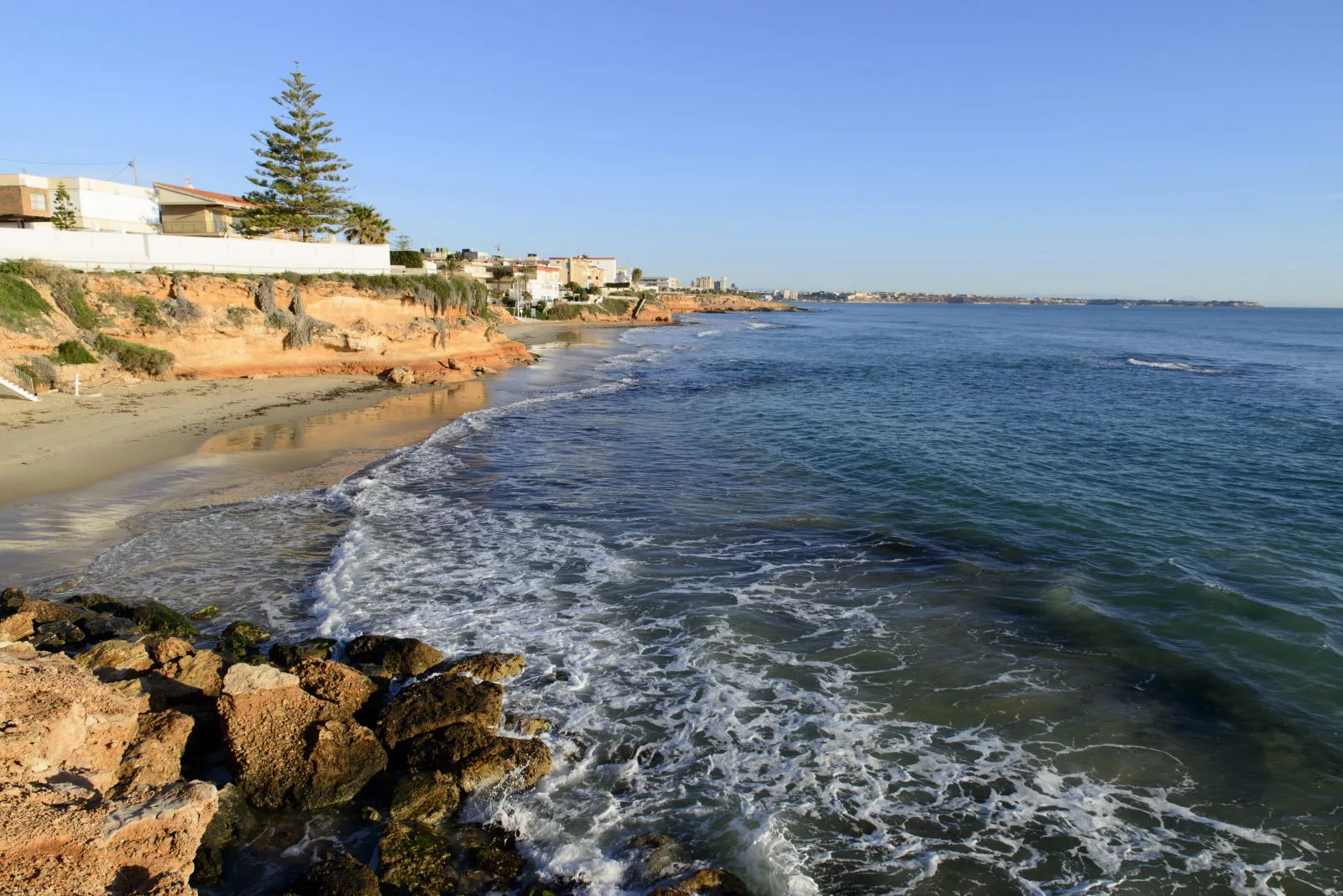 TORRE-DE-LA-HORADADA-010 Zonas típicas del pilar de la horadada